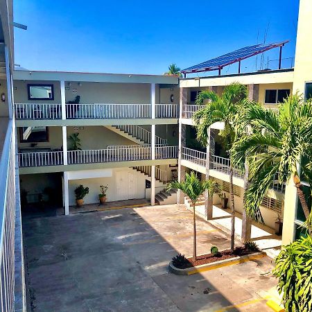 Hotel Del Camino Real El Grullo 外观 照片