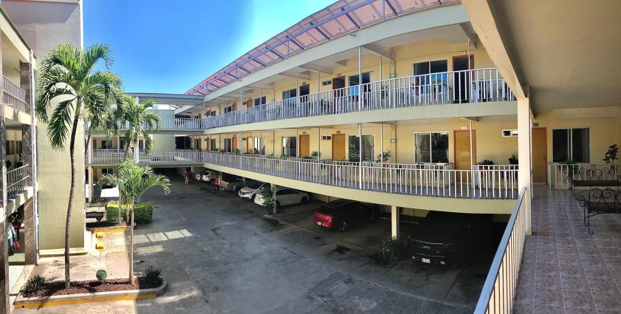 Hotel Del Camino Real El Grullo 外观 照片