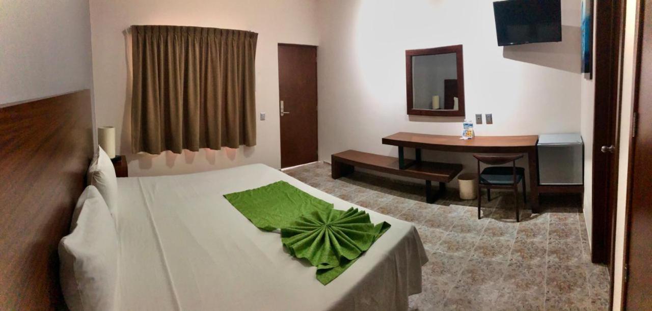 Hotel Del Camino Real El Grullo 外观 照片