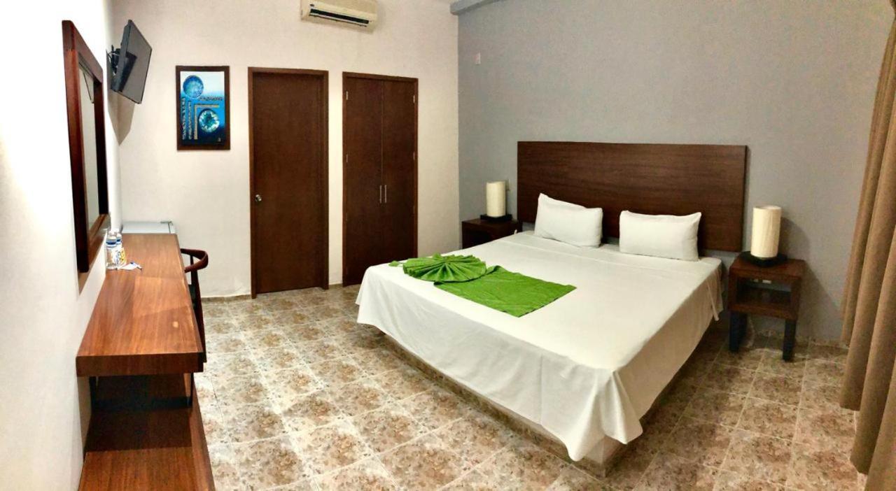 Hotel Del Camino Real El Grullo 外观 照片