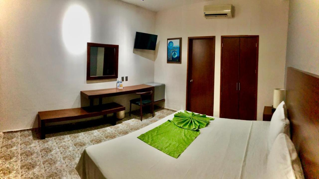 Hotel Del Camino Real El Grullo 外观 照片